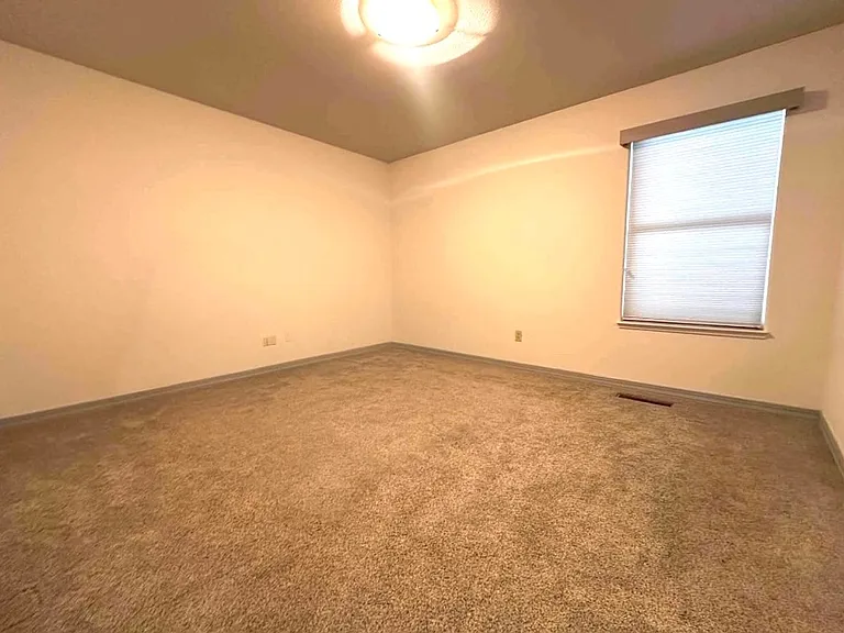 3450 Sarolou Dr — Photo 5