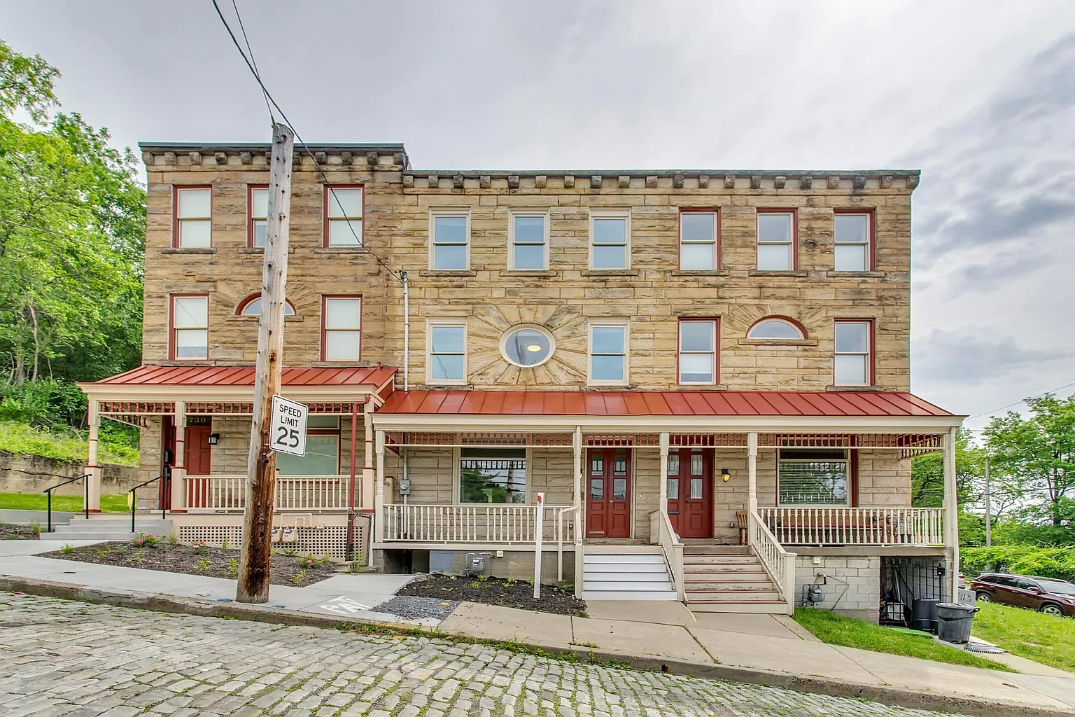 1730 Buena Vista St photo 1