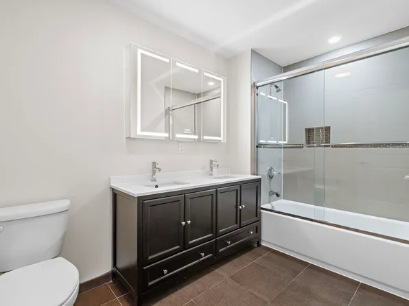 6200 Hudson Avenue image 8 of 19