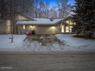 5114 E 42nd Ave, Anchorage, AK, 99508