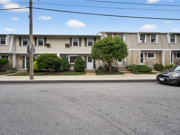 55 Geneva St #55, Pawtucket, RI 02860