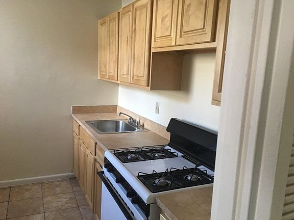 5th image of 686 Academy St APT 36
