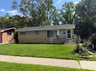 357 Serena Dr, Chicago Heights, IL 60411