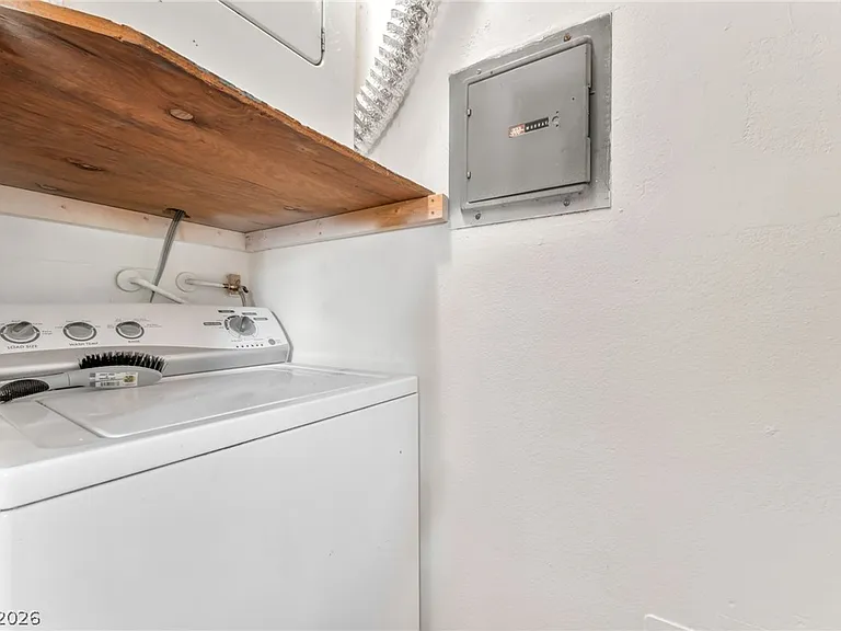 1438 Lorilyn Ave #1 — Photo 13