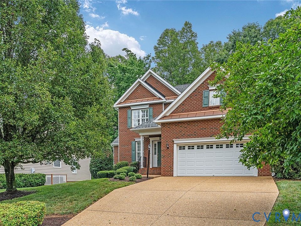 1st image of 305 Libby Hill Ct