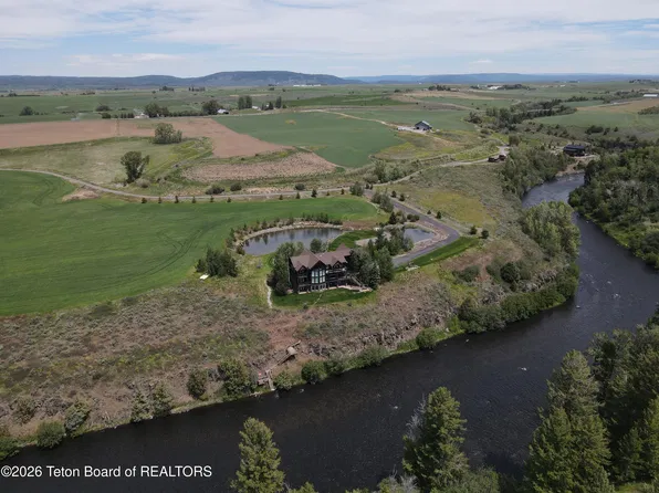 3944 Schaefer Ln, Ashton, ID 83420