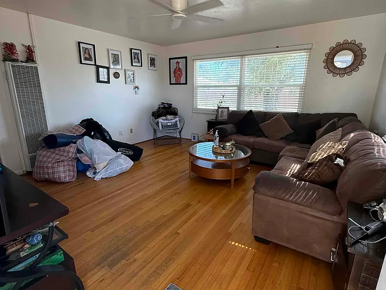 4703 68th St — Photo 3