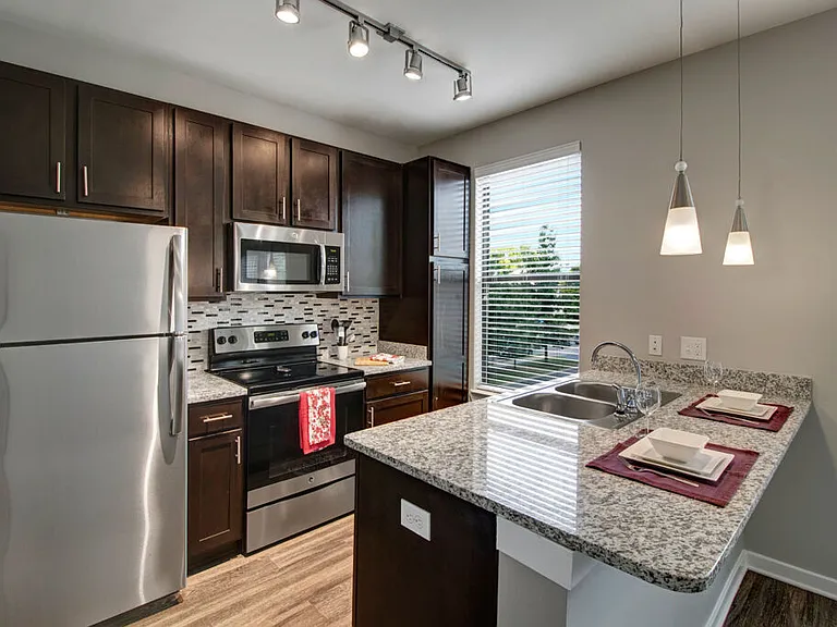 Note 16 Apartments — Photo 1