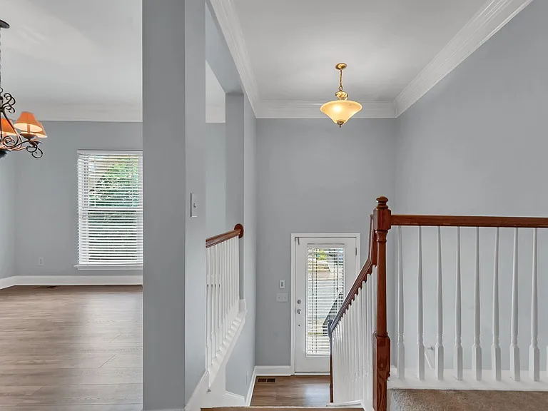 1072 Woodbury Falls Dr — Photo 8