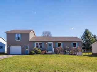 1303 Maplehurst Dr, Somerset, PA 15501