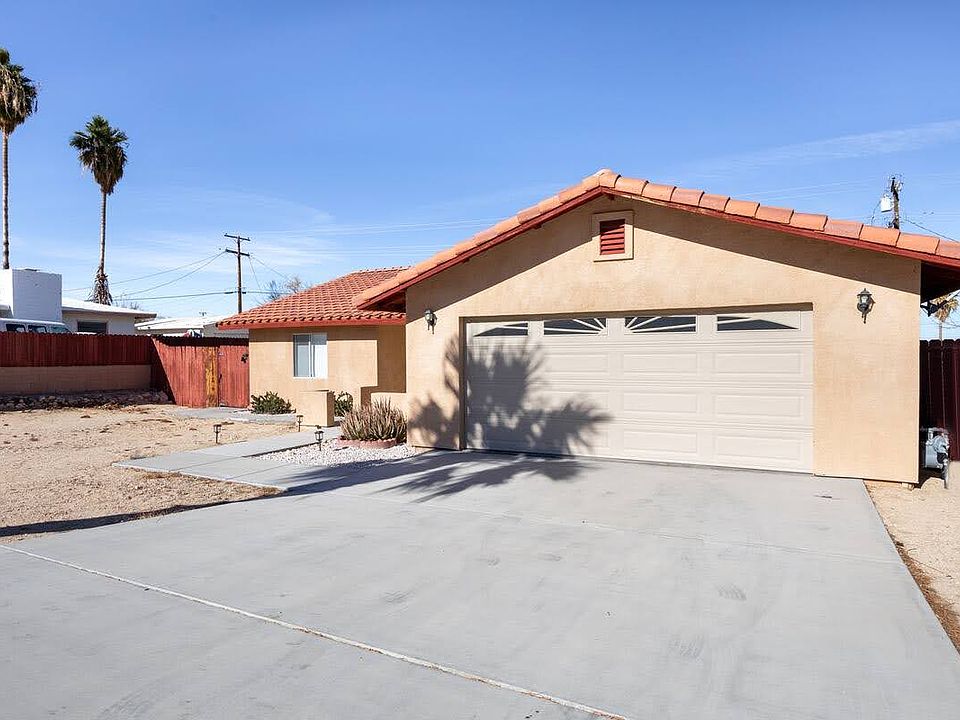 1st image of 71620 Juanita Dr