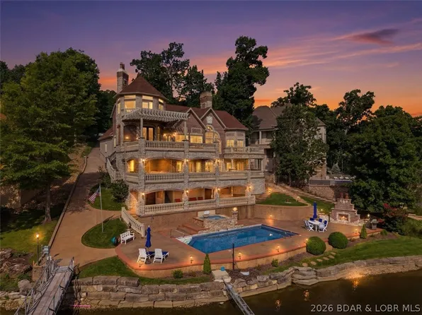 369 Lake Dr, Sunrise Beach, MO 65079