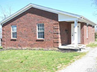 353 York St, Harrodsburg, KY 40330