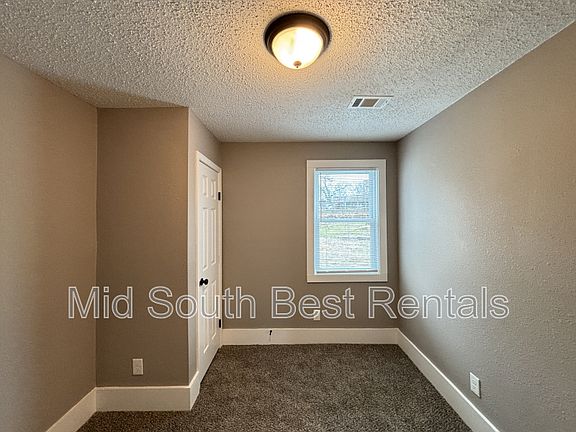 5th image of 4600 Grand Ave