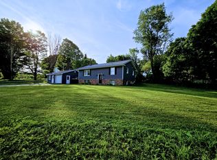 19 Dexter St, Dexter, ME 04930
