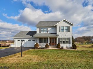 1105 E Springfield Dr, Bellefonte, PA 16823