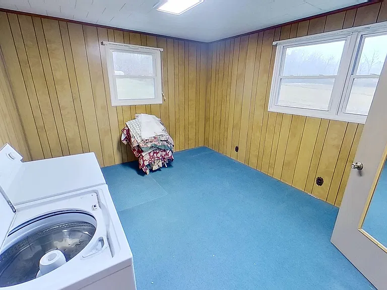 6250 Sterner Dr — Photo 4