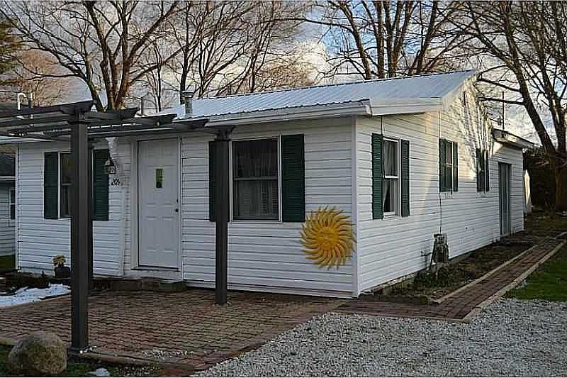 209 Pine St, Edinboro, PA 16412 Zillow