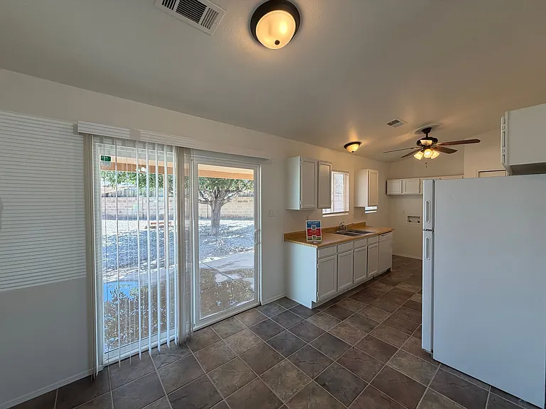 628 Pontiac Dr SW — Photo 12