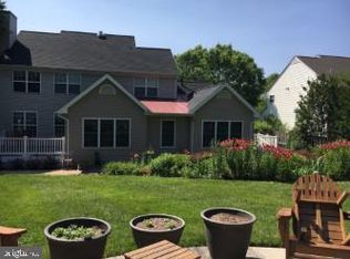 9925 Arrowood Dr, Manassas, VA 20111