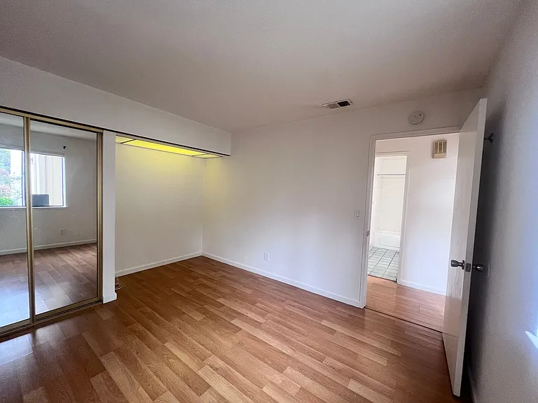 41 Jacklin Cir — Photo 8