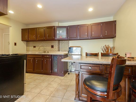 5th image of 8894 Knight Ave APT 109