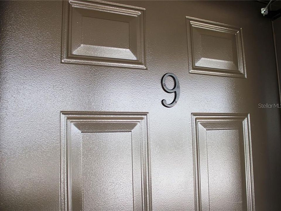 1st image of 4032 Oakview Dr Unit H9