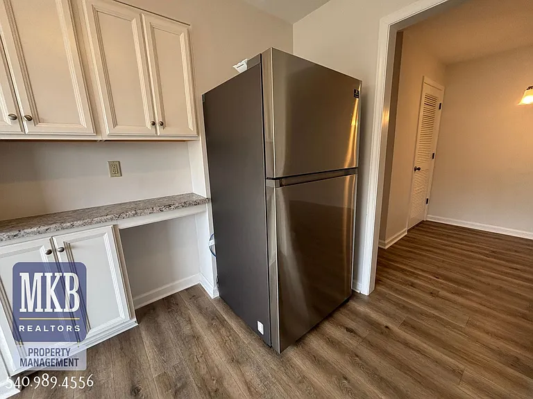 2527 Gatehouse Ln — Photo 11