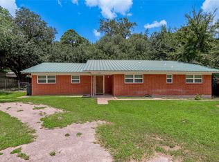 604 Hayman St, Huntsville, TX 77340