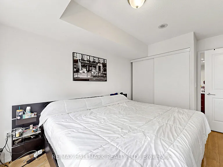 85 E Liberty St #812 — Photo 10