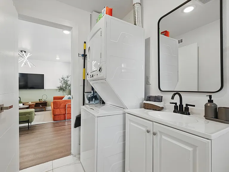 4416 San Jacinto St #101 — Photo 16