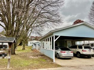 176 Cherry Ct, Muskegon, MI 49445