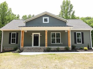 104 Rolling Acres Ln, Blackstone, VA 23824