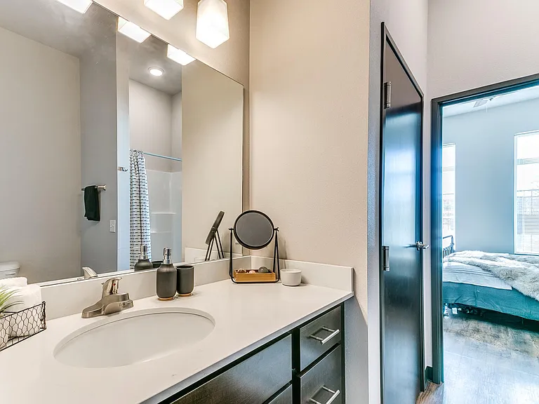 120 Jade St — Photo 17