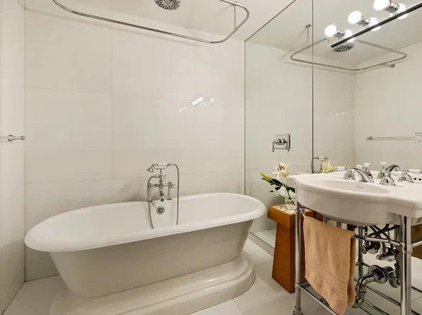 14 Prince Street image 5 of 16