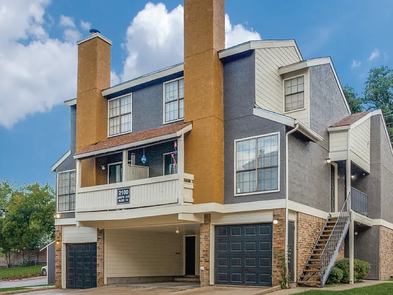 Ridgmar Townhomes 168 LLC — Photo 11
