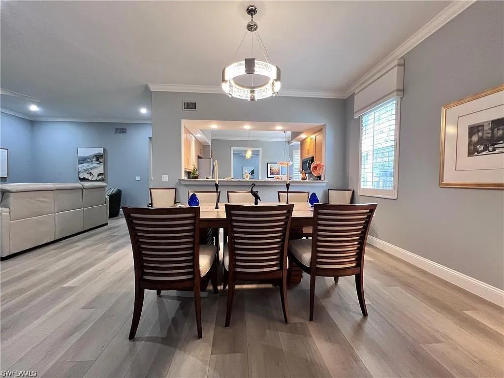 2 bed, 2.0 bath, 2058 sqft, $7,000 — Photo 4