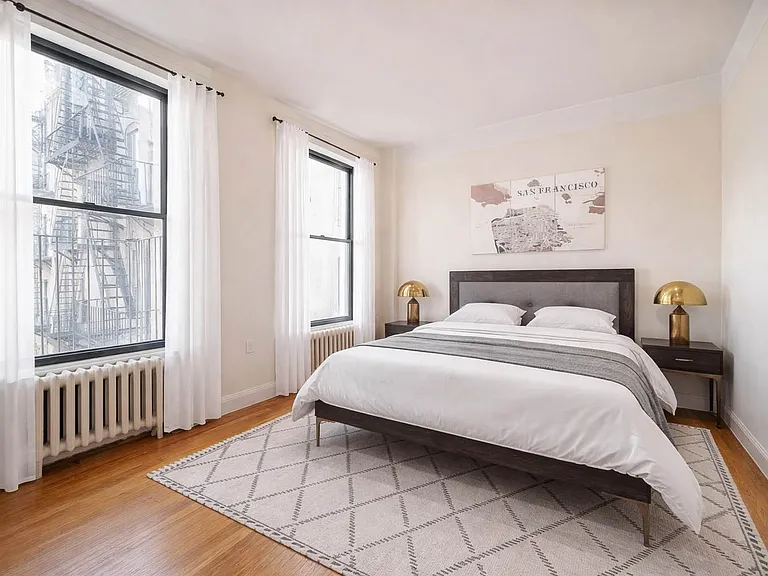 78 Manhattan Ave #4C — Photo 1