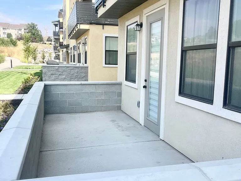 754 W Blue Magic Ln #101 — Photo 11