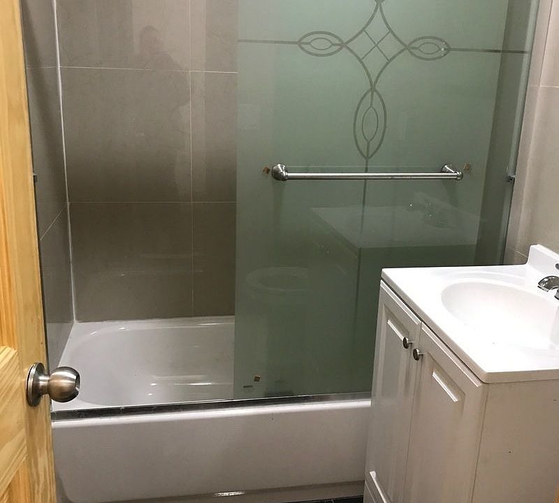 2nd image of 3240 48th St APT 1L