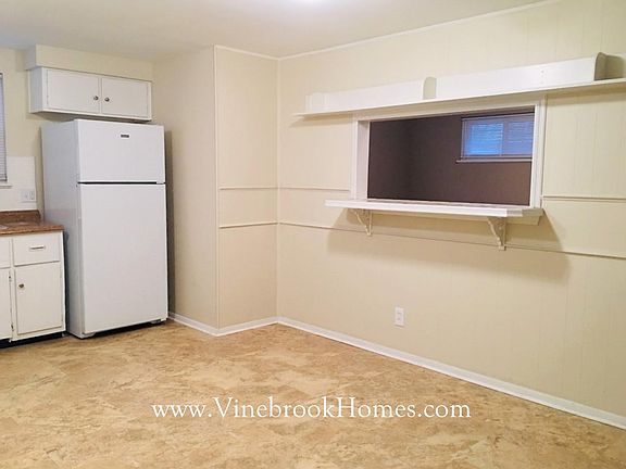 3rd image of 387 Orinoco St