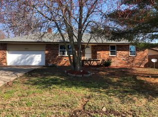 1905 E Valley Water Mill Rd, Springfield, MO 65803