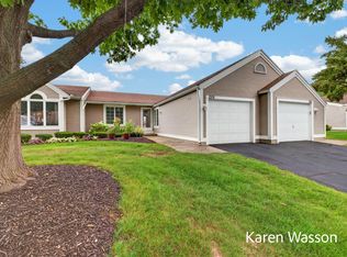 259 Appletree Ln, Holland, MI 49423