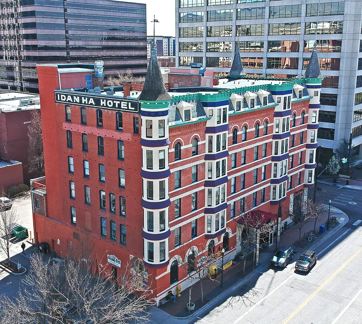 Building Photo - Idanha Apartments