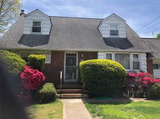 86 Butler Pl, Hempstead, NY 11550