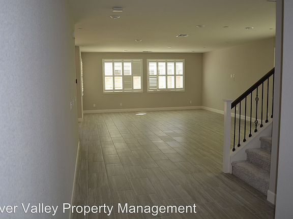 2nd image of 1918 Brogan Dr