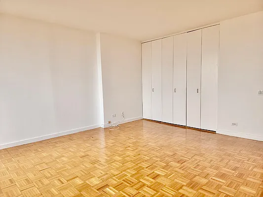 Rented by T&T Real Estate | media 15