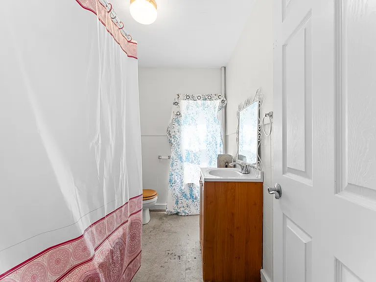 50 Moore St #2R — Photo 22