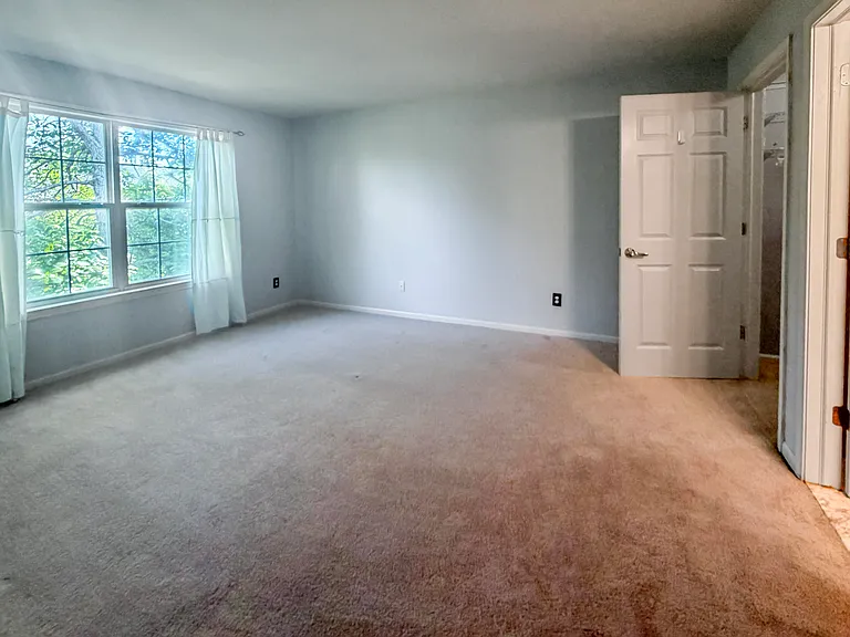 2820 Barclay Way — Photo 10