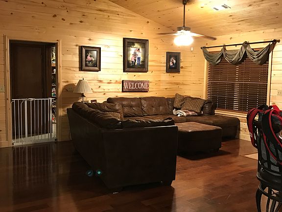 2nd image of 402 Ouachita Ave #54